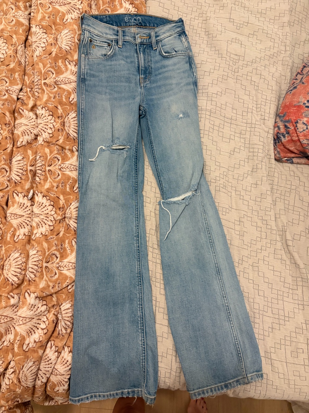Women’s Light Blue Distressed Jeans